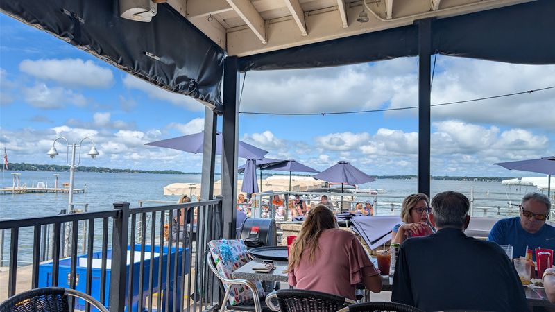 Lakeside Landing Kitchen + Bar, Clear Lake