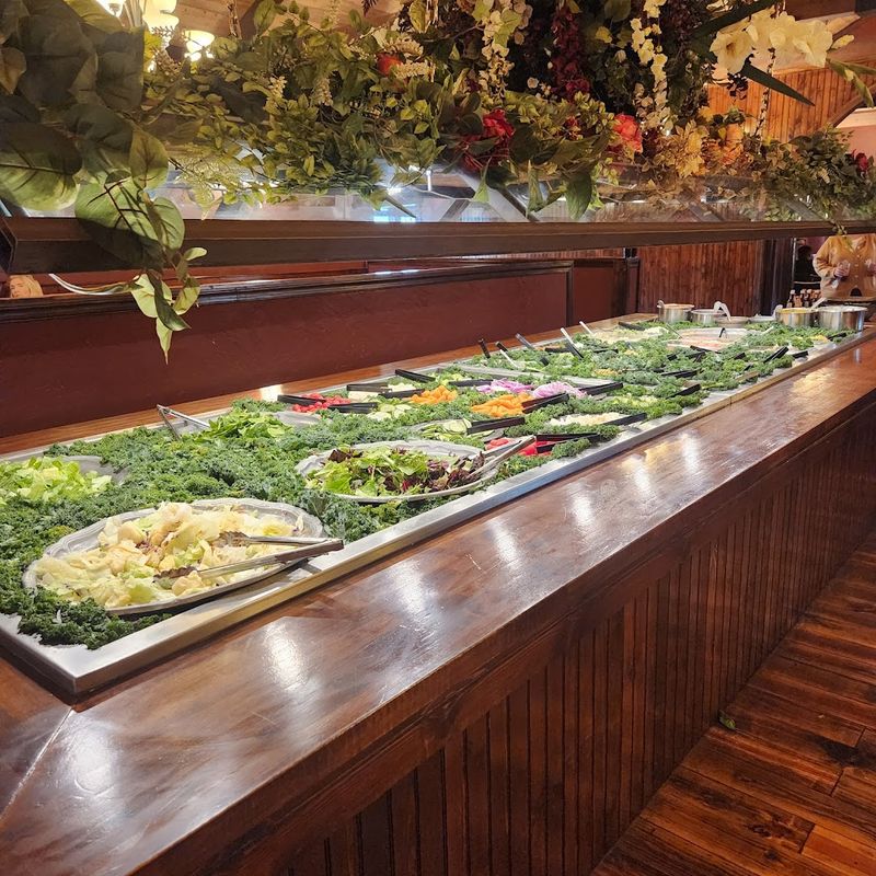 Stone Bridge Farm Table 
