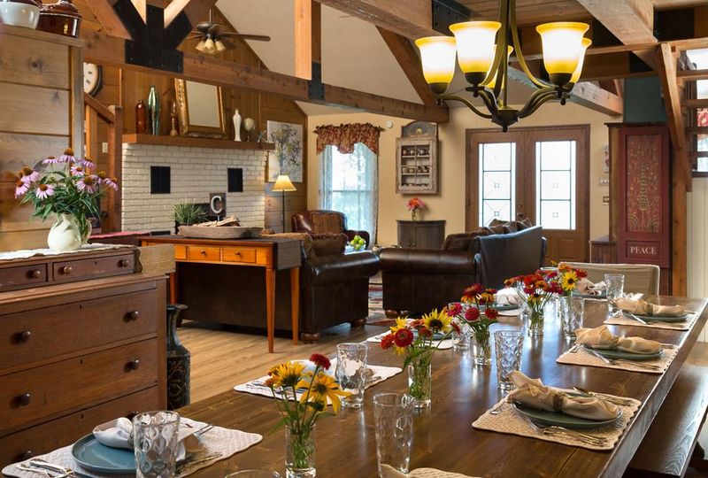 Thoughtful Hosts Who Make Every Detail Count