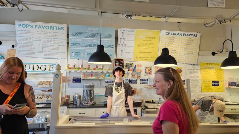 Pop's Sweet Shop Of Spring Hill, Spring Hill