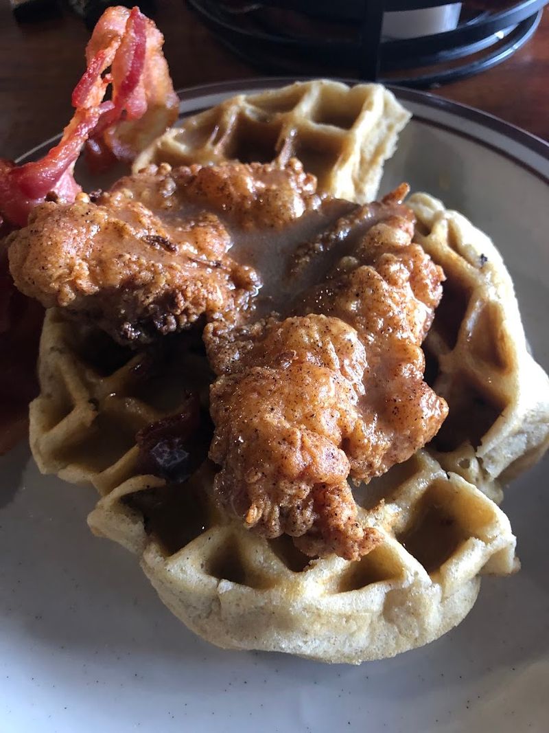 Why This Plate Fits The Iowa Breakfast Conversation