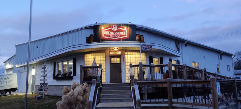 Dan and Debbie's Creamery, Ely