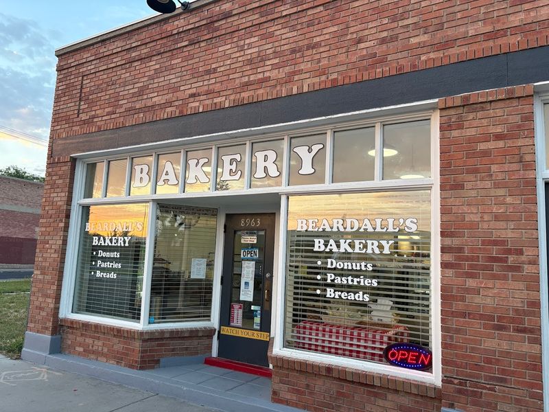The Kind Of Place That Turns First-Timers Into Regulars