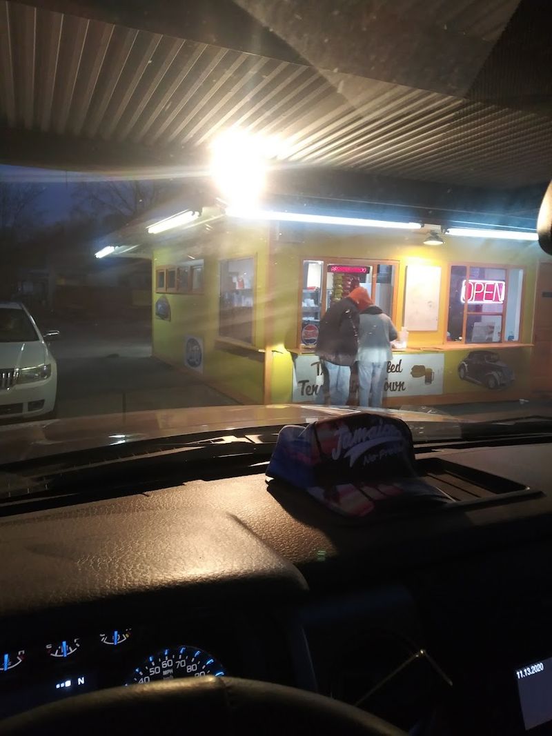 Carhop Service With A Personal Touch