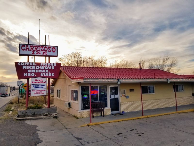Vintage Motels And Roadside Charm
