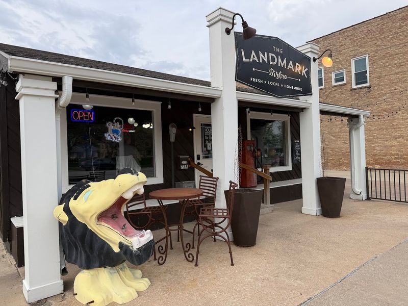 The Landmark Bistro, Grundy Center