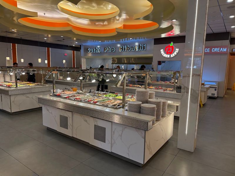 Live Stations Keep The Seafood And Hibachi Personal
