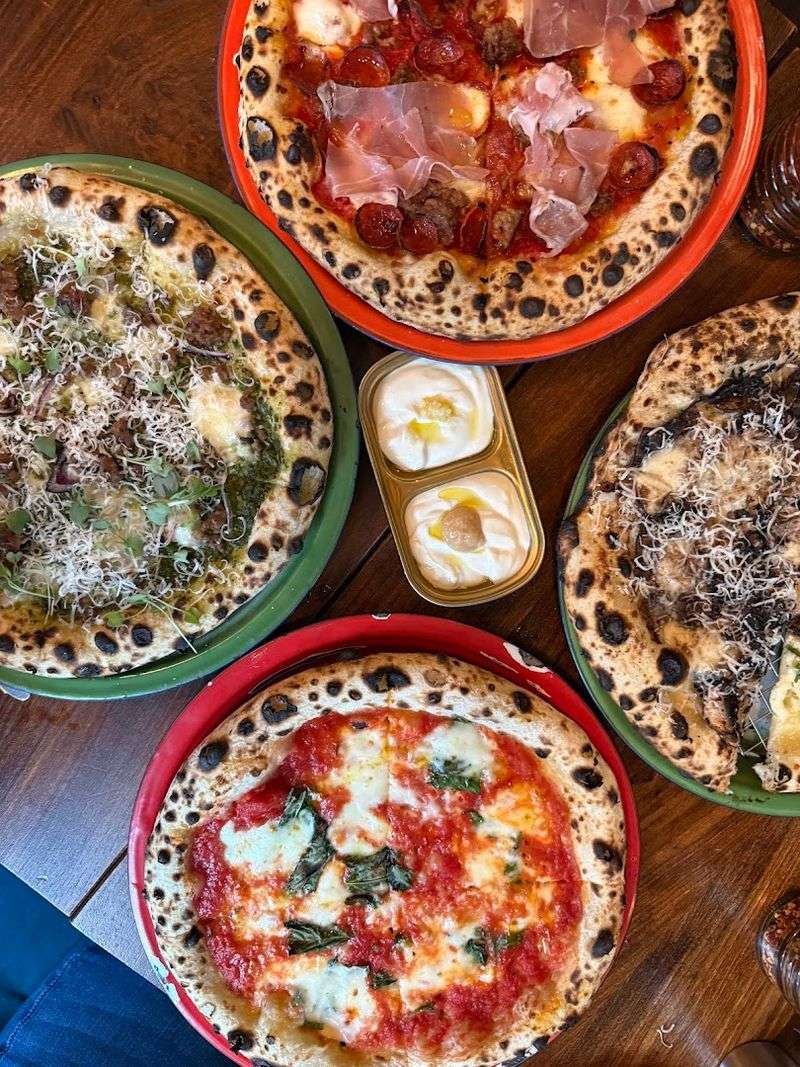 The Oven That Cooks At Nearly 910 Degrees