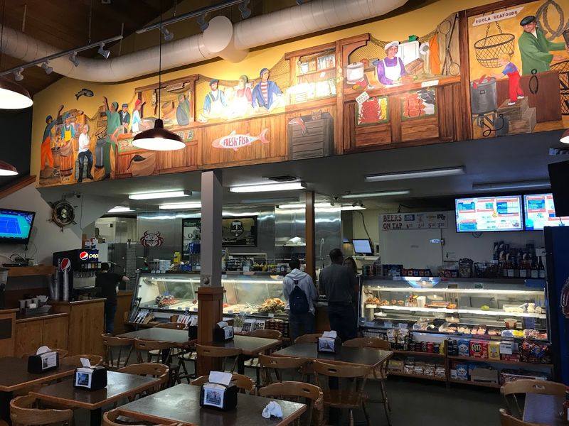 Ecola Seafood Restaurant & Market