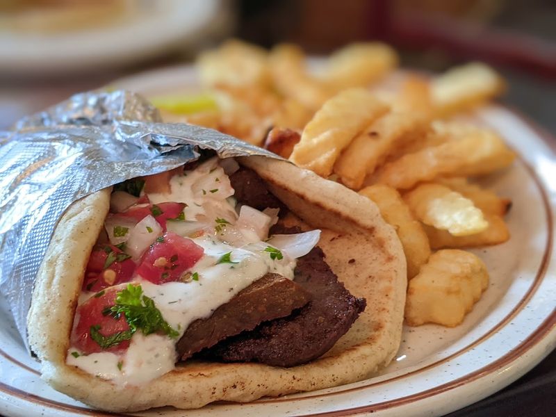 A Lunch Menu That Holds Its Own After The Coffee Wears Off