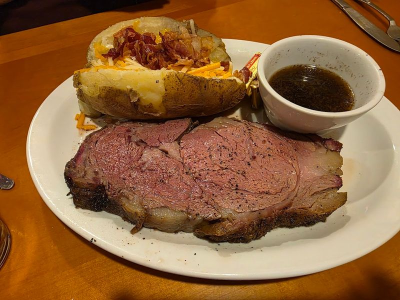 Steaks Cooked To The Temperature You Actually Asked For