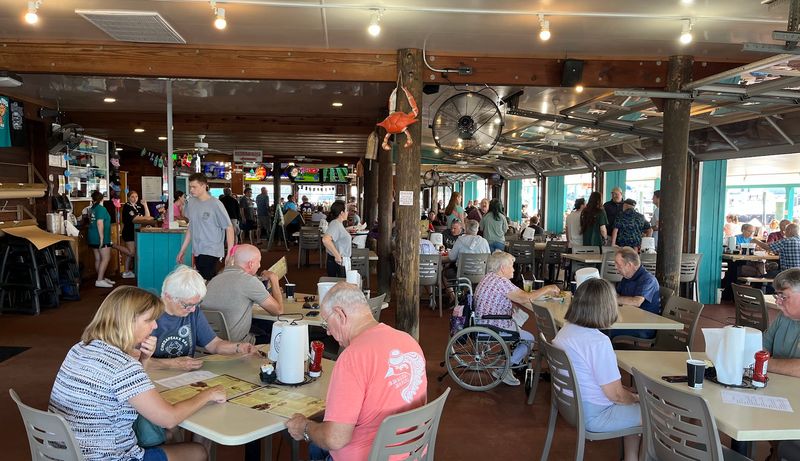 Fisherman's Inn & Crab Deck