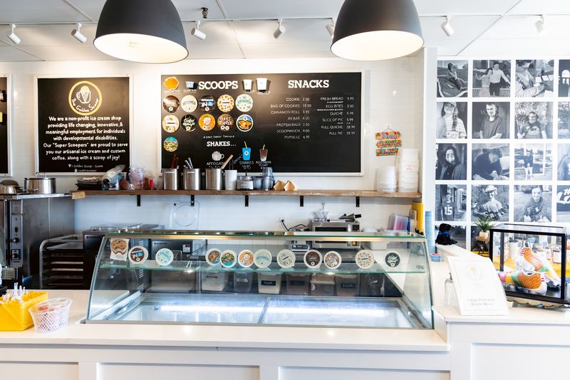 The Golden Scoop, Overland Park