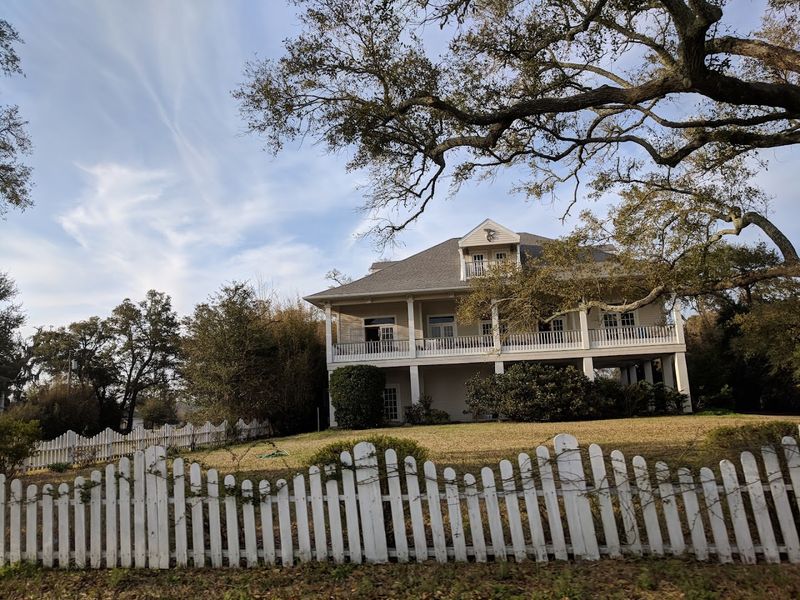 History Along Scenic Avenue