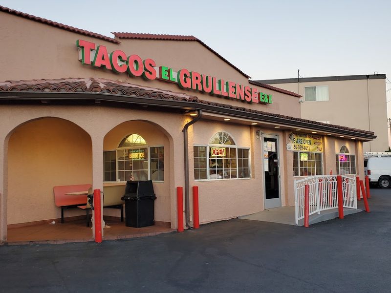 Tacos El Grullense E&E