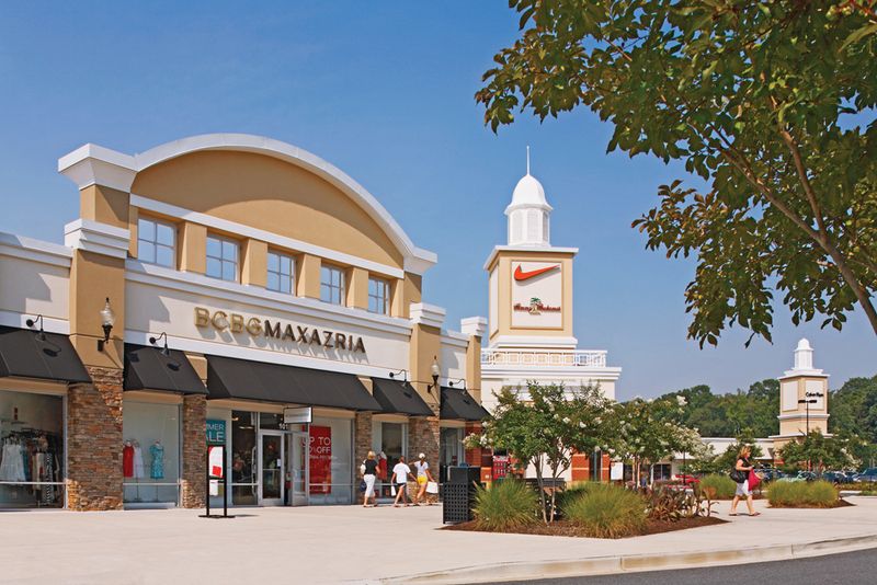 The Open-Air Layout That Changes The Shopping Mood