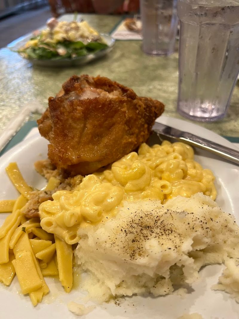 Broasted Chicken So Crispy It Deserves Its Own Moment