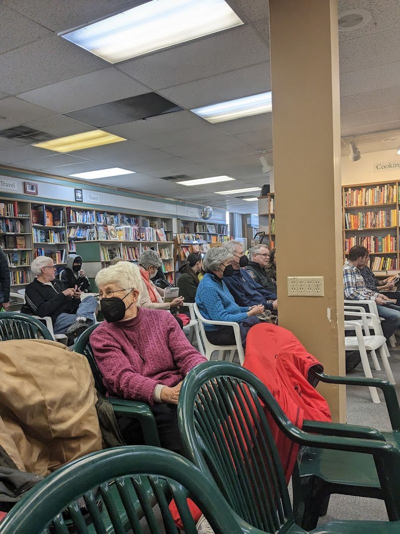 Author Readings And Literary Events That Pack The Room