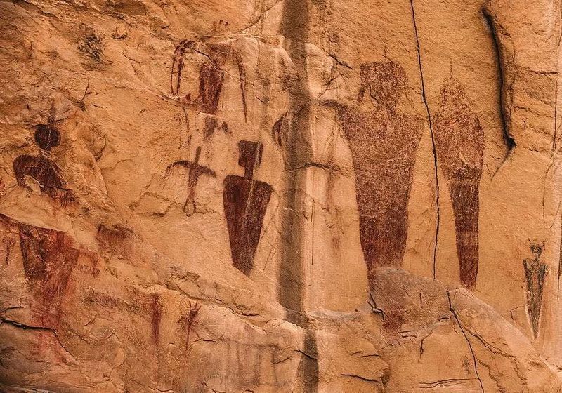 Petroglyphs and Pictographs: Two Distinct Art Forms on One Wall