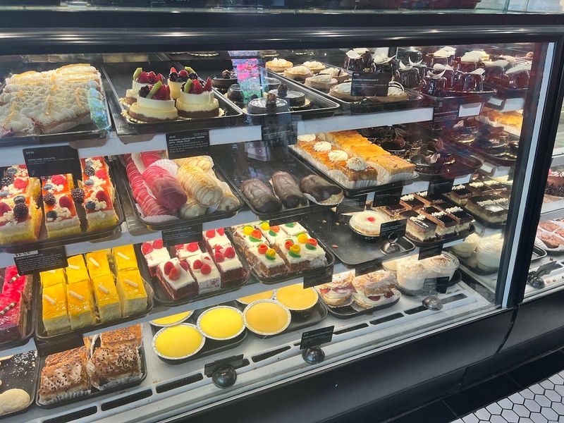 A Pastry Case That Stops People Mid-Sentence