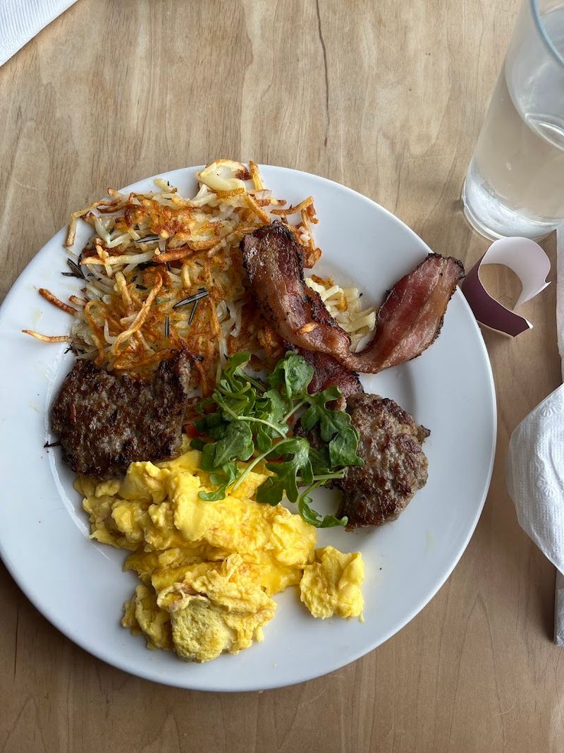 Weekend Brunch Is a Whole Separate Reason to Show Up