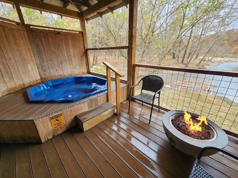 Hot Springs Resort And Spa, The Mineral Soak Experience