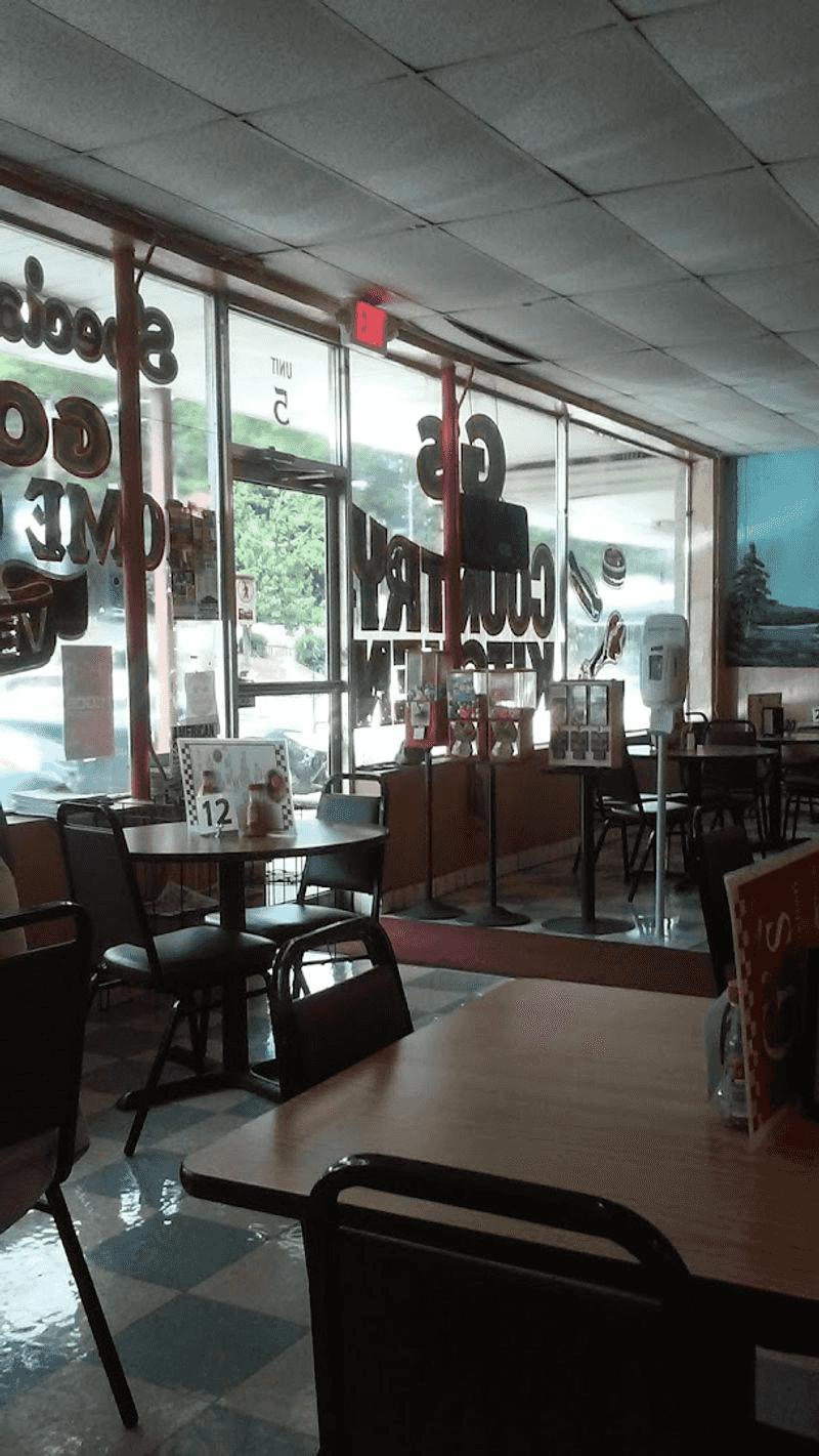 An Oakwood Avenue Stop With Real Comfort-Food Energy