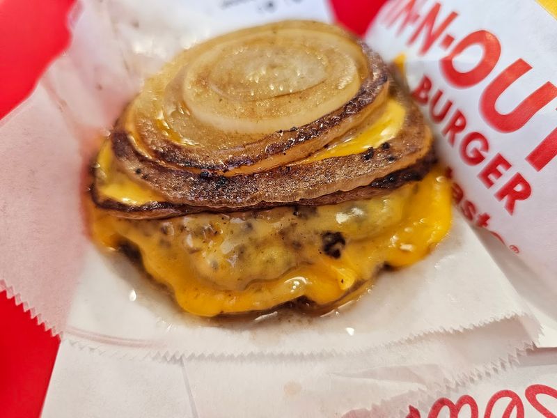 A Flying Dutchman Order That Skips The Bun Entirely