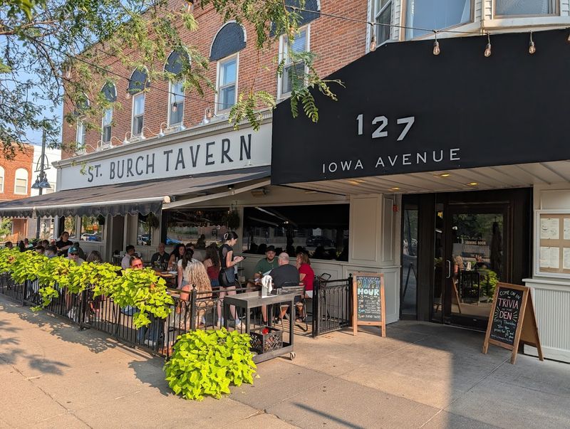 A Downtown Iowa City Tavern With Old-School Character