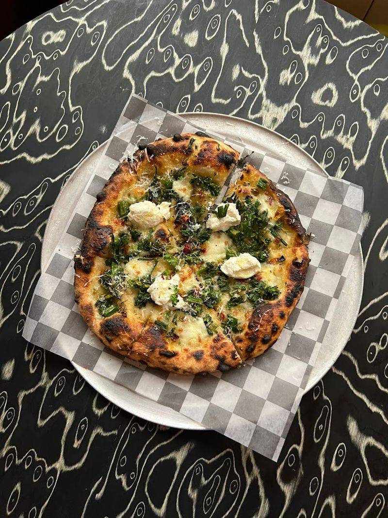 Why The Pizza Crust Is Getting All The Attention Right Now