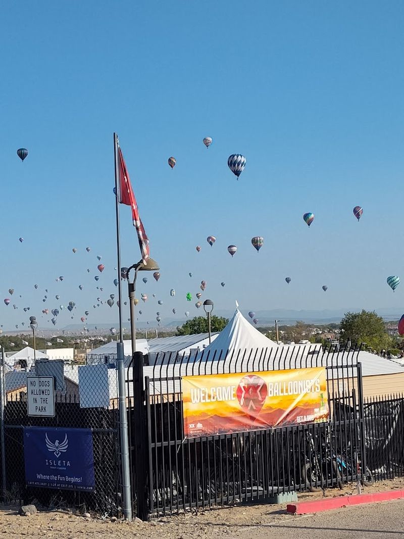 Why Albuquerque In October Works So Well For Balloons