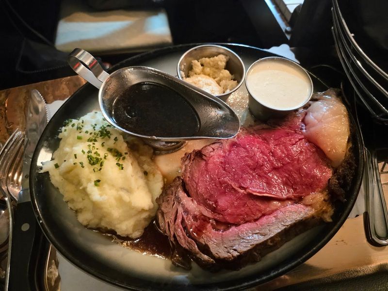 A 14-Ounce Ribeye With Nothing To Prove