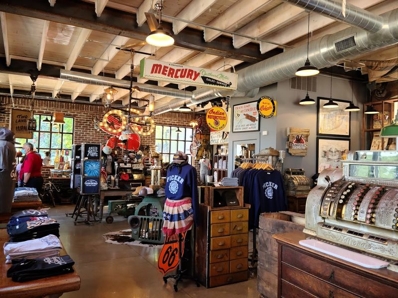Pickers Paradise and the Show That Put LeClaire on the Map