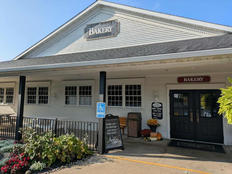 Where Ohio Finds Fresh-Baked Comfort