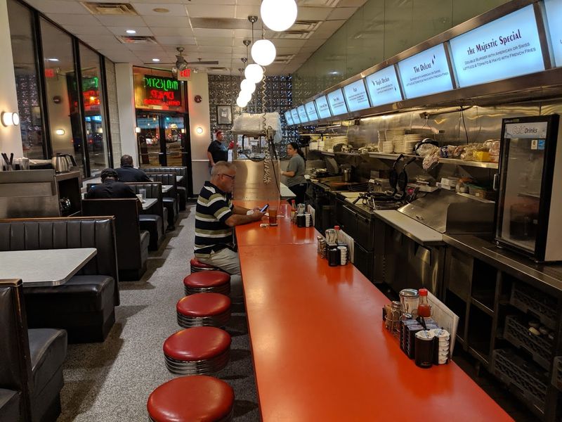 Majestic Diner