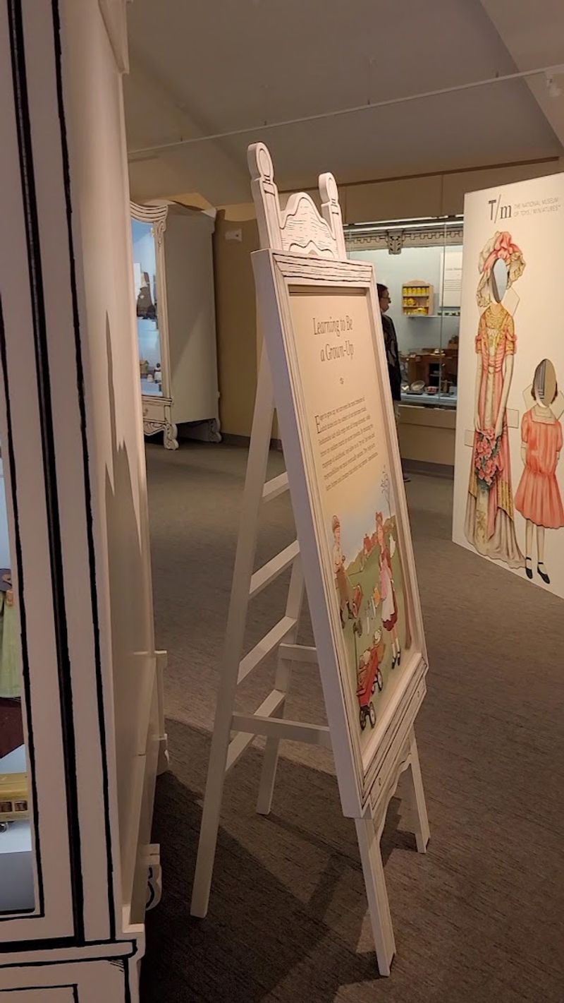 Magnifying Glasses And Step Stools For Every Visitor