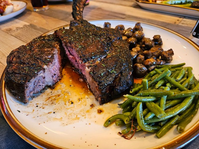 Old Trail Tavern & Steak
