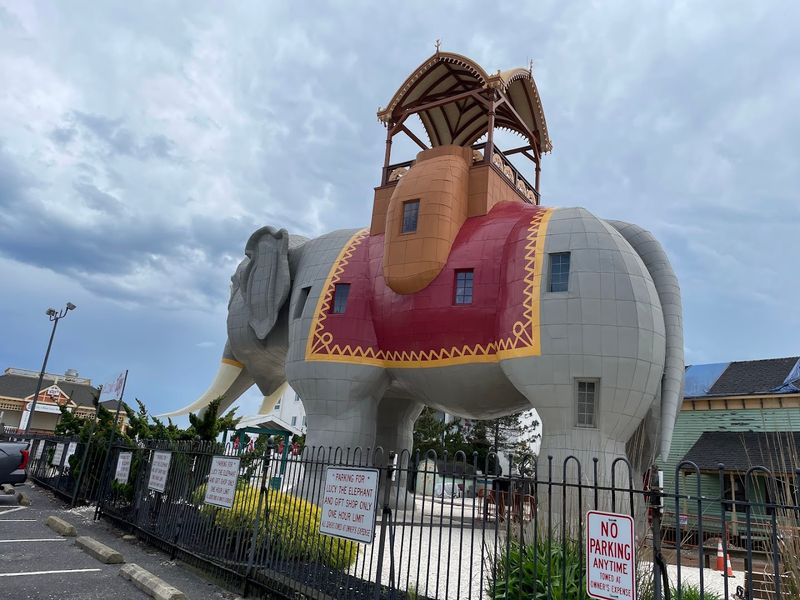 A Real Estate Stunt That Became a Legend