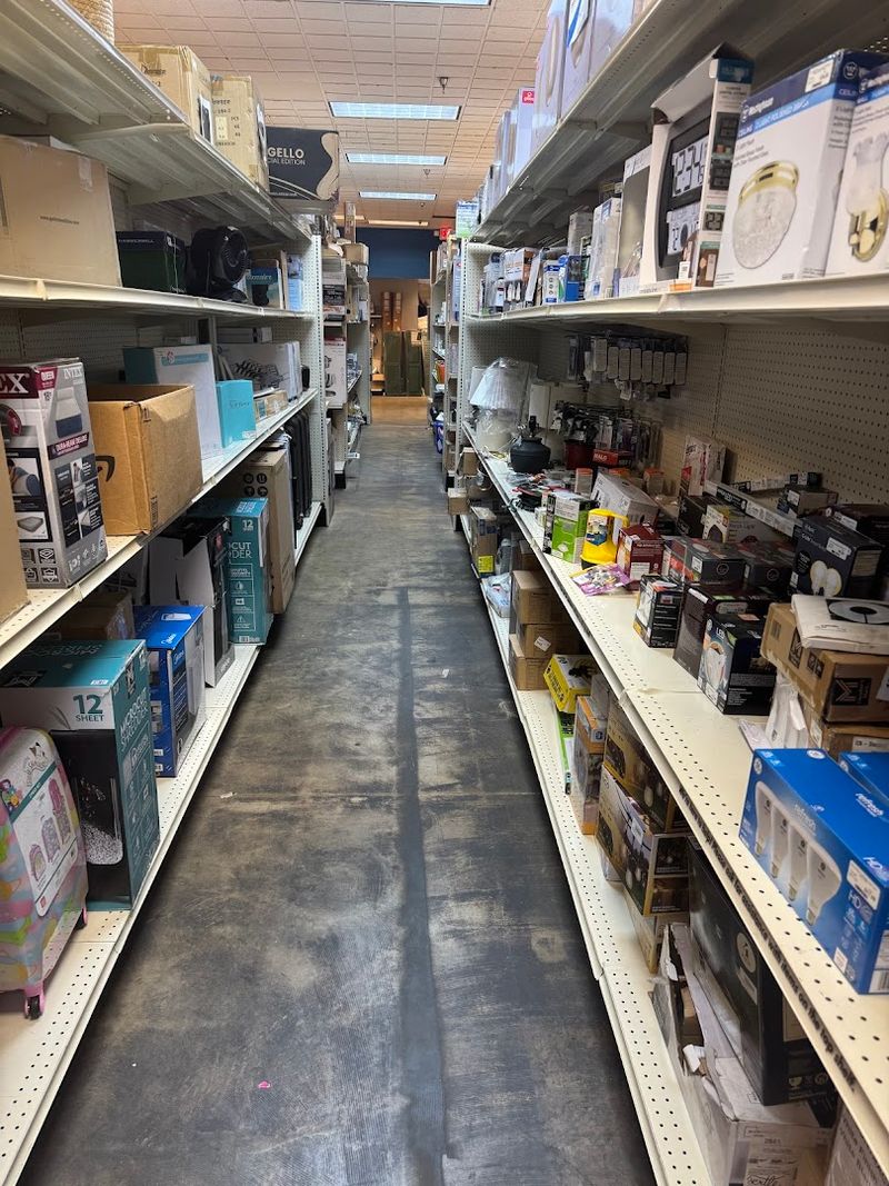 What Kind Of Merchandise Actually Ends Up In The Bins