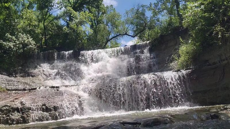 Prather Creek Falls Up Close: Three Levels Of Wonder