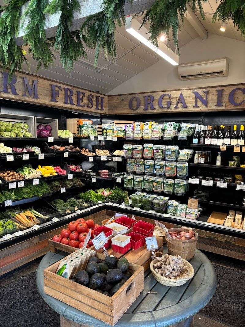 Organic Produce Sourced From The Same Fields You Can See