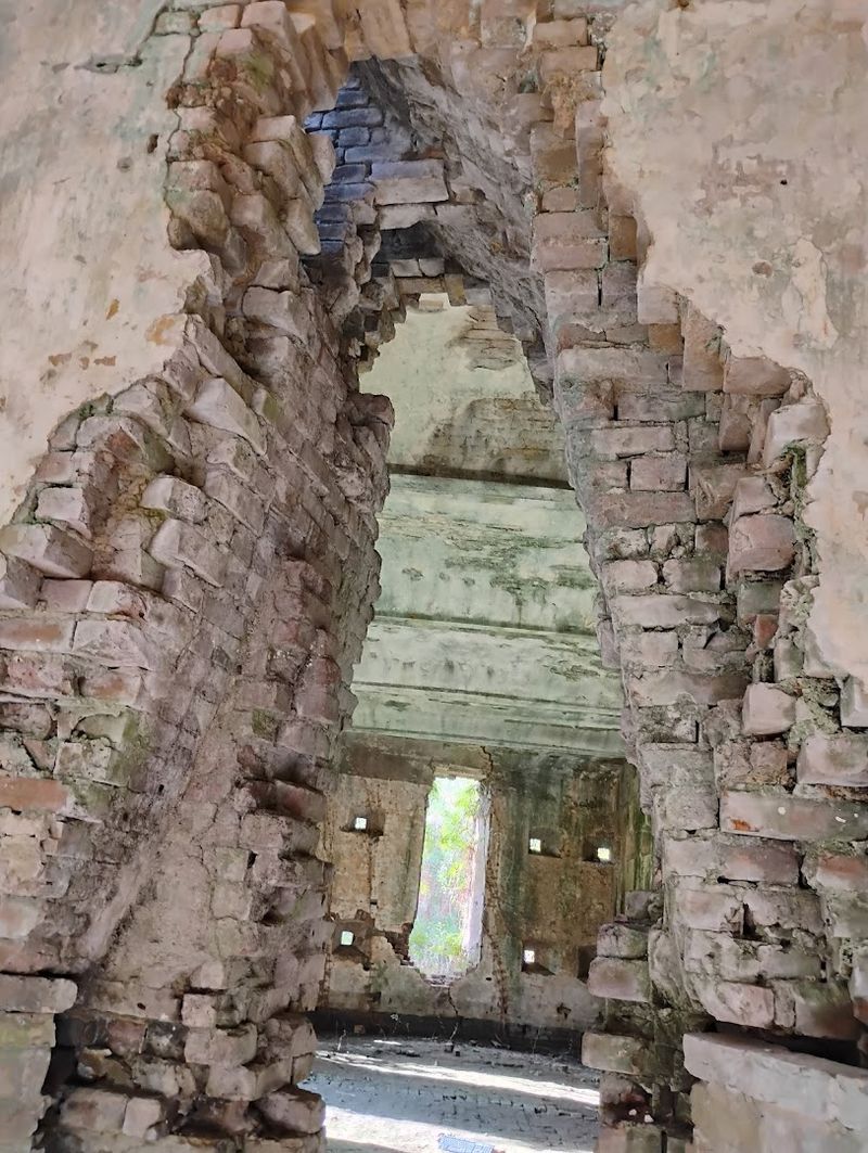 Vibe Of The Ruin