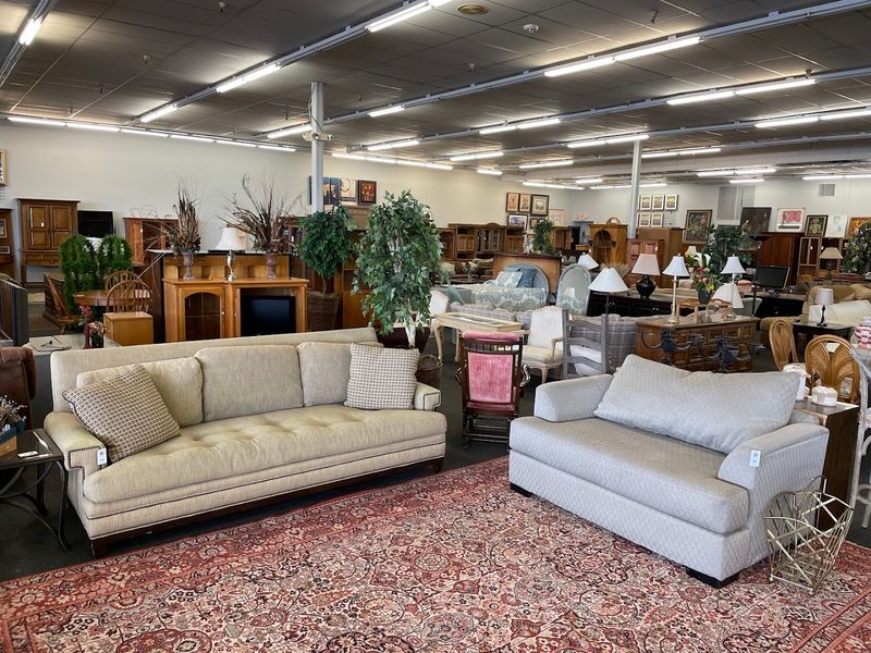 Vintage Furniture That Actually Looks Good In Your Home