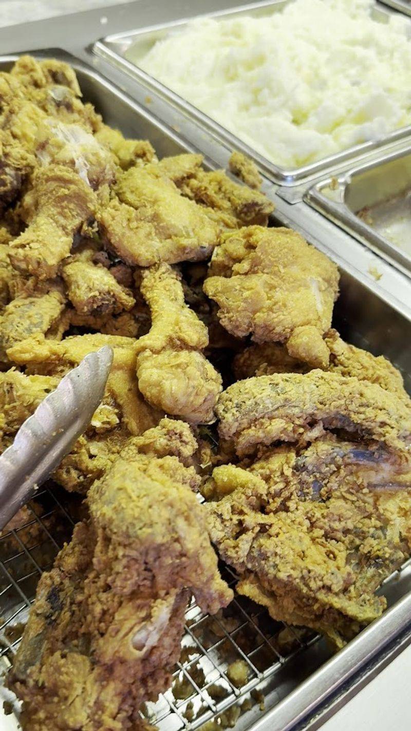 The Fried Chicken That Keeps People Coming Back