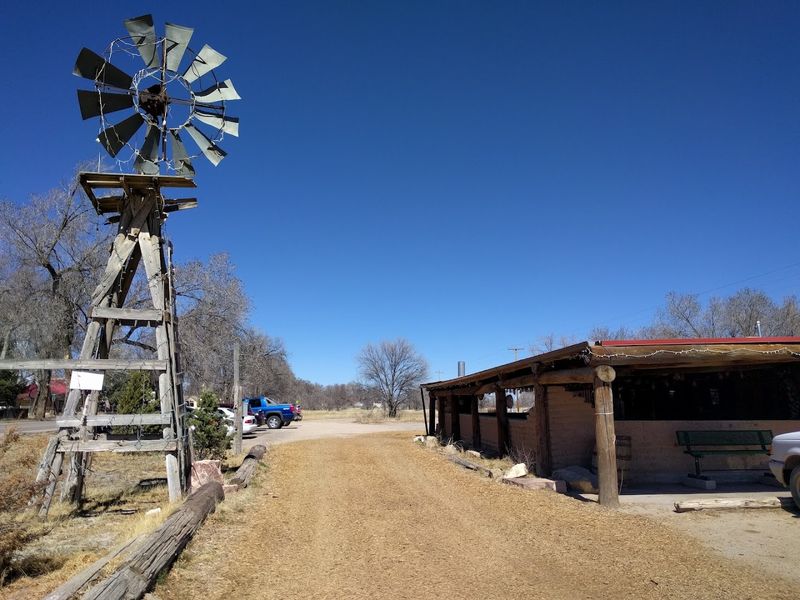 Green Chile And Cozy Tables