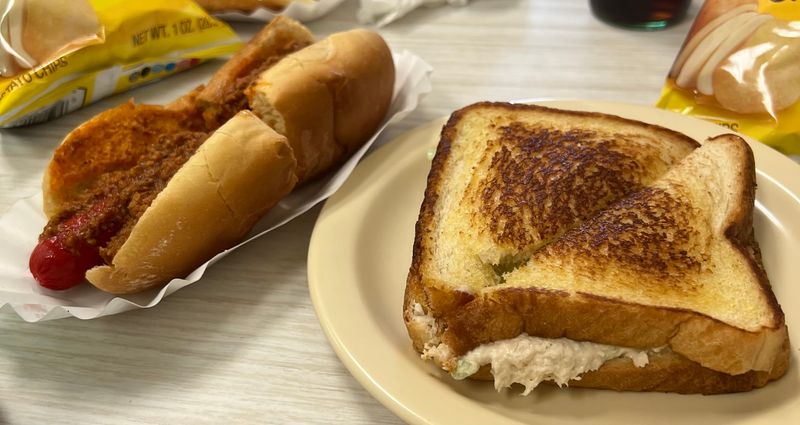 Simple Sandwiches Still Lead The Story