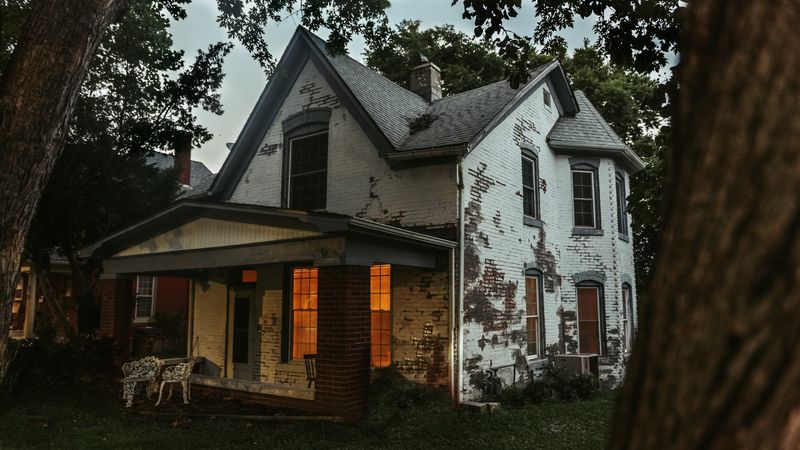 The Origins Of The Sallie House Legend