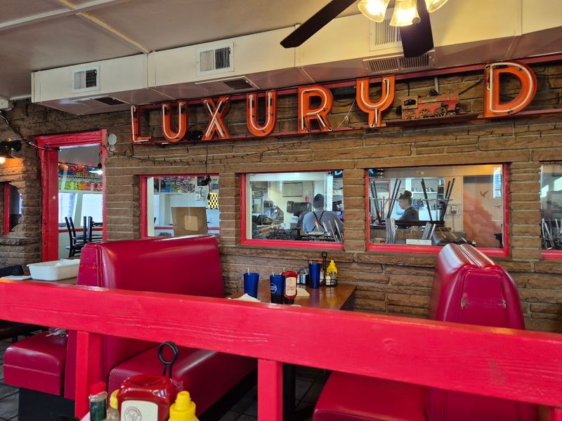 A Diner With Nearly 100 Years Of Breakfast History