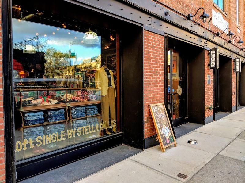 10 Ft Single By Stella Dallas, Brooklyn