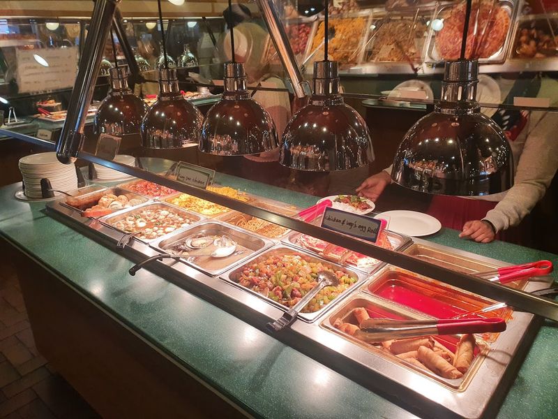 World Buffet & Grill